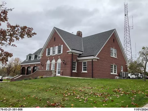 18 N 5th ST, Grand Haven, MI 49417