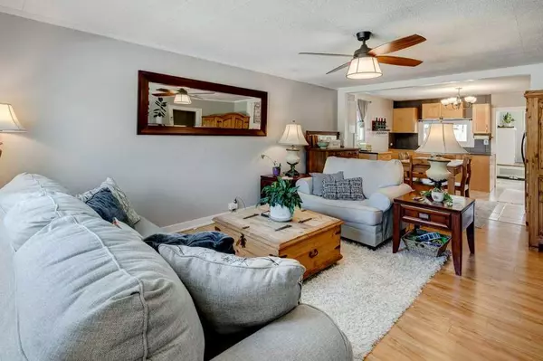 Claresholm, AB T0L 0T0,5223 3 ST W