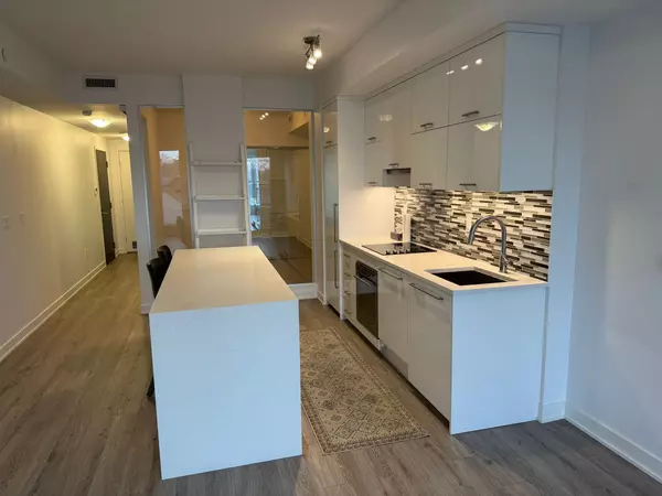 Toronto C01, ON M6J 3C3,106 Dovercourt RD #414