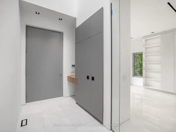 157 Old Forest Hill RD, Toronto C04, ON M5N 2N7