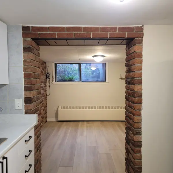 Toronto C01, ON M6J 3K1,11 Rusholme DR #Lower