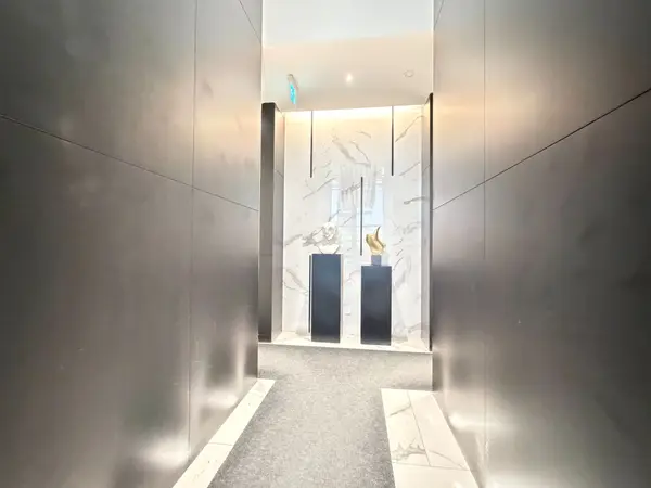 Toronto C08, ON M5B 0C5,82 Dalhousie ST #2205