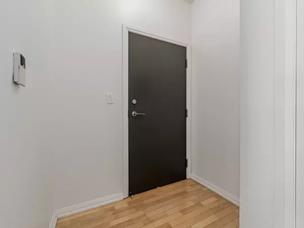 Toronto C08, ON M4Y 3C3,35 Hayden ST #318