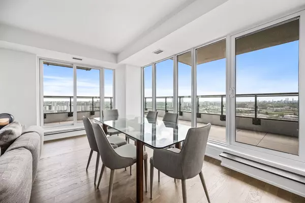 Toronto C13, ON M3C 0P7,30 Inn On The Park DR #2909