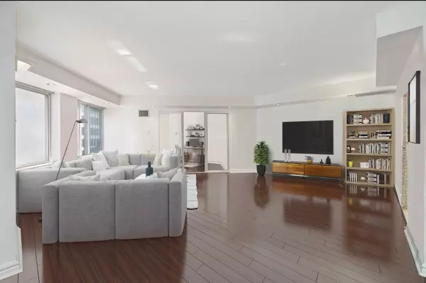 Toronto C01, ON M5J 2S7,33 University AVE #1109