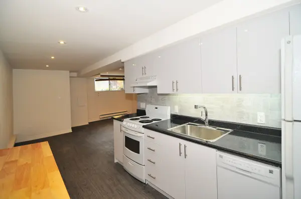 Toronto E02, ON M4E 1C3,8 Avion AVE #Unit 4 (Basement Unit)