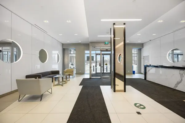 Toronto E09, ON M1G 0A9,20 Meadowglen PL #629