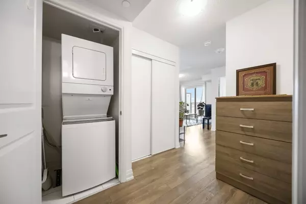 Toronto E09, ON M1G 0A9,20 Meadowglen PL #629