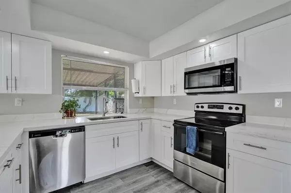 Margate, FL 33068,6411 SW 6th St