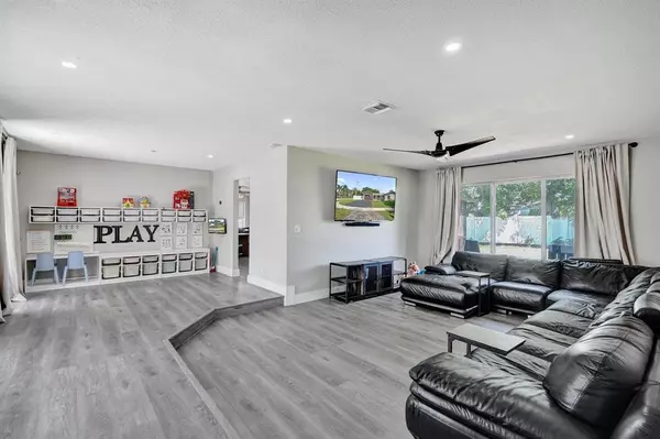 Margate, FL 33068,6411 SW 6th St