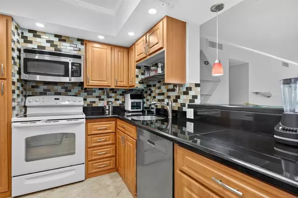 Pompano Beach, FL 33069,2671 S Course Dr #206