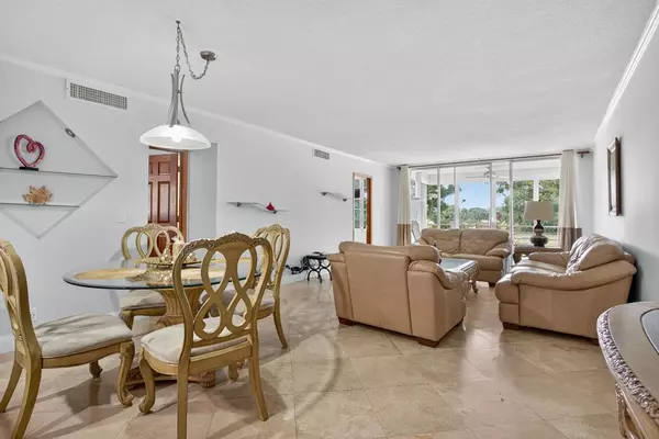 Pompano Beach, FL 33069,2671 S Course Dr #206