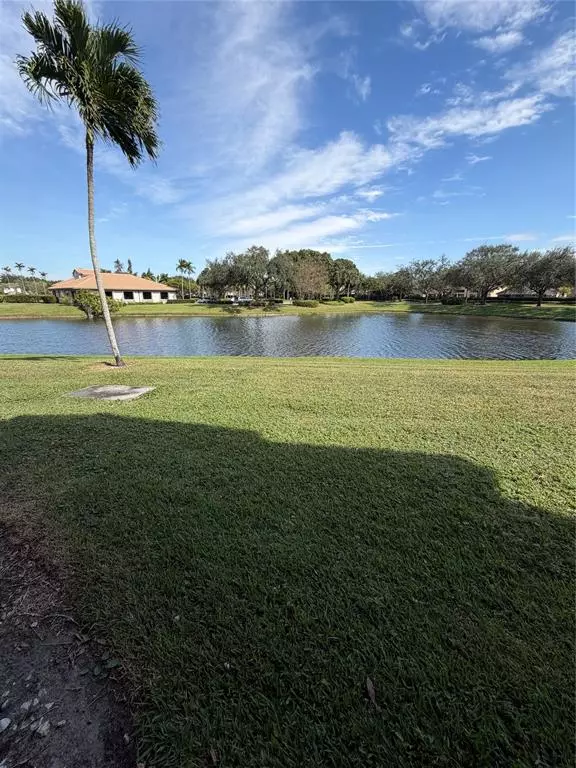 Plantation, FL 33322,10631 NW 14th St #210