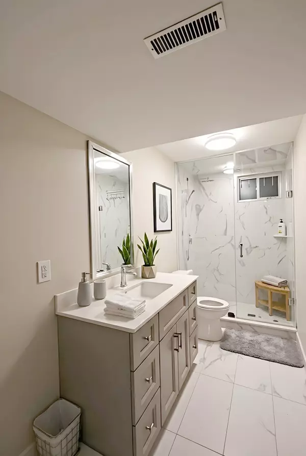 Richmond Hill, ON L4S 1E7,5 Tamara DR