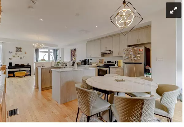 Vaughan, ON L4J 0K9,186 Moneypenny PL