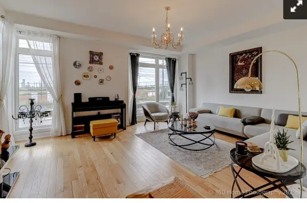 Vaughan, ON L4J 0K9,186 Moneypenny PL