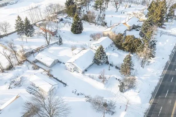 Innisfil, ON L9S 4P2,6950 Yonge ST