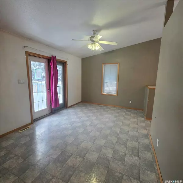 Meadow Lake, SK S9X 1B1,8 Coupland CRESCENT