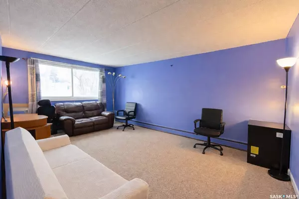 Regina, SK S4R 5E5,2620 5TH AVENUE N #8