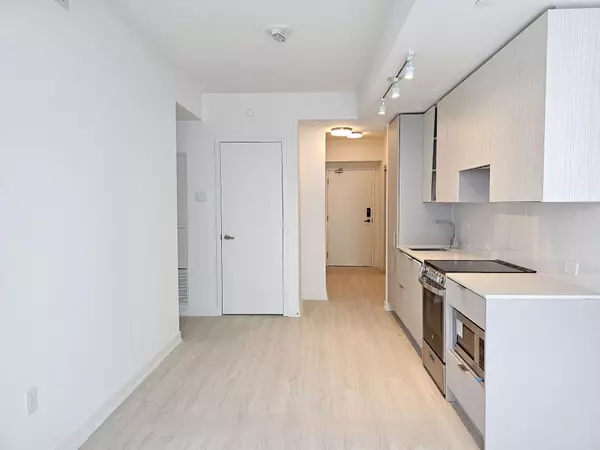 Mississauga, ON L5B 0M4,3883 Quartz RD #5602