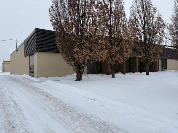 2715 Slough ST, Mississauga, ON L4T 1G3