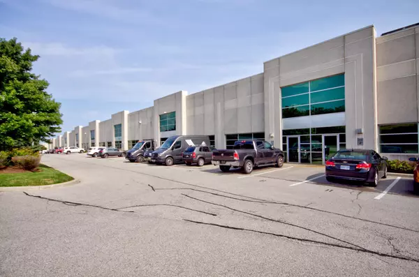 1550 Yorkton CT #4, Burlington, ON L7P 5B7