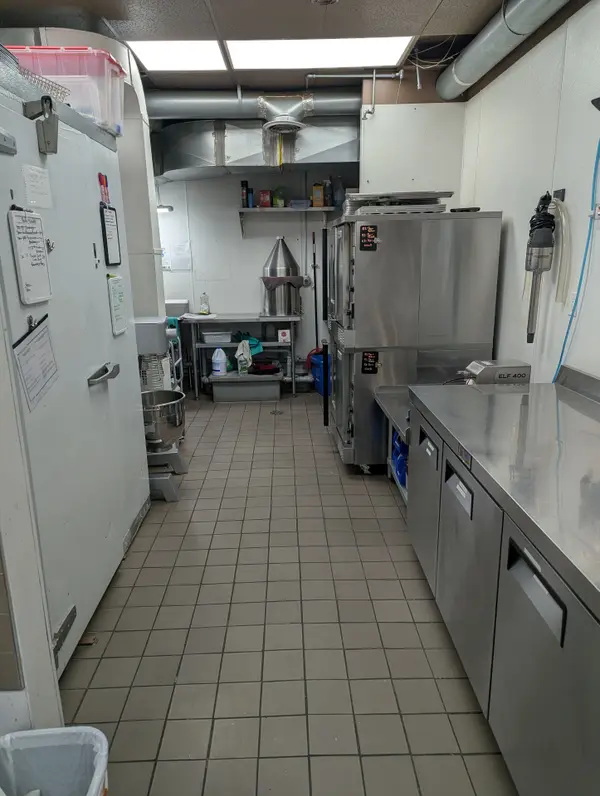 Oakville, ON L6K 3B5,326 Kerr ST