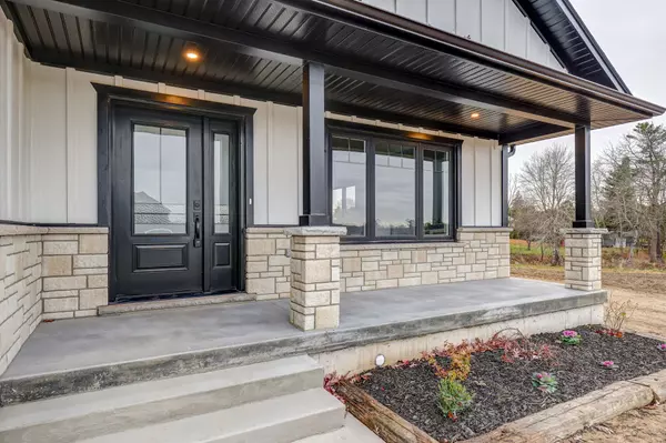 Bayham, ON N0J 1Y0,56081 Maverick CT