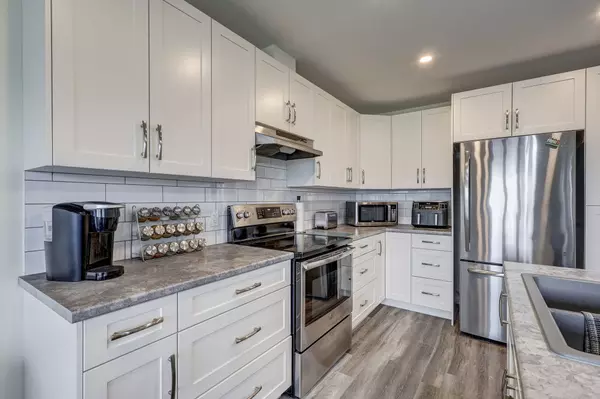 Bayham, ON N0J 1Z0,27 Ann ST