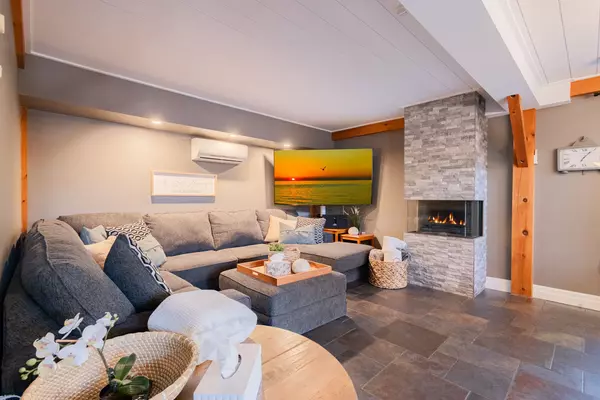 Lambton Shores, ON N0M 1T0,42 Lakeside CIR