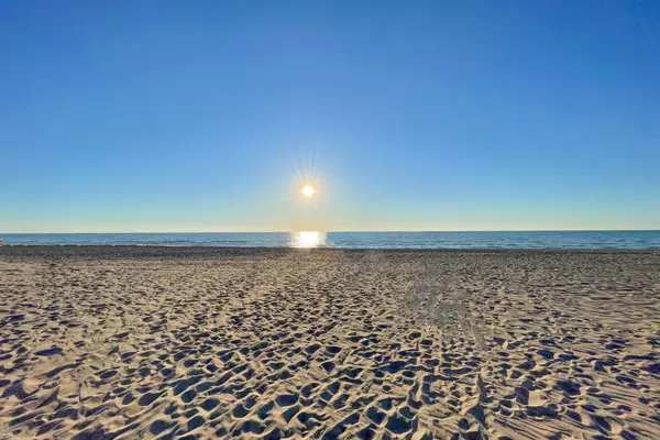 Lambton Shores, ON N0M 1T0,42 Lakeside CIR