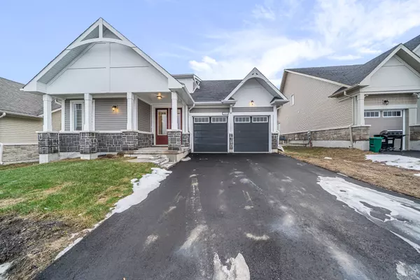 Loyalist, ON K0H 1G0,166 Country Club DR