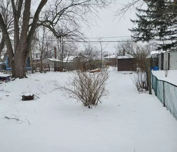 Fort Erie, ON L2A 2Y6,245 Bowen RD