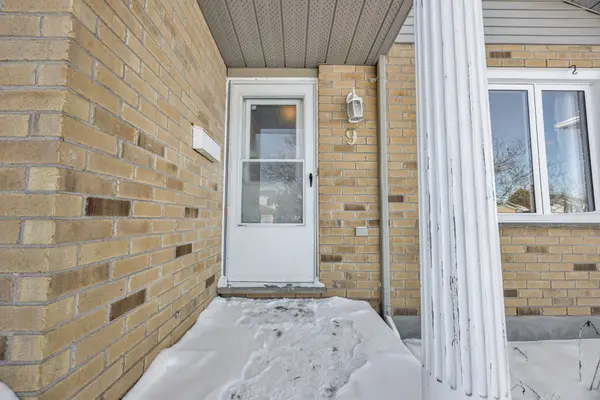 London South, ON N5Z 5A3,9 Gerald CRES