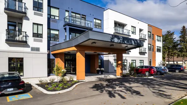 Brantford, ON N3R 4K5,152 North Park ST #201