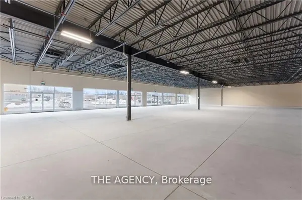 Brantford, ON N3S 7R4,218 Henry ST #F6