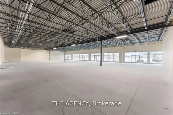 Brantford, ON N3S 7R4,218 Henry ST #F6