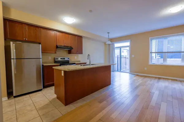 Haldimand, ON N3W 0C7,81 Oaktree DR