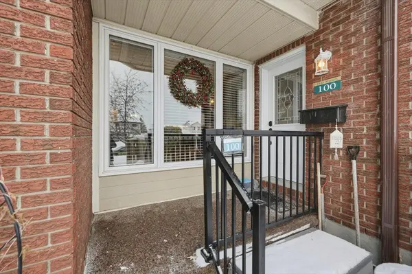 Orleans - Cumberland And Area, ON K4A 2E5,1835 Marsala CRES #100