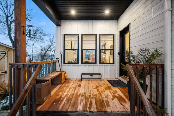 Champlain, ON K0B 1K0,2882 BAY RD