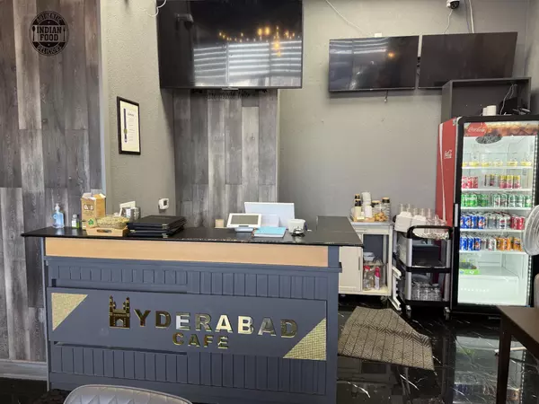 Hamilton, ON L8G 1A3,700 Queenston RD