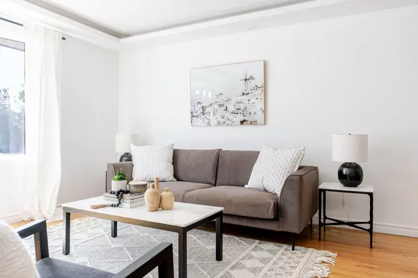 Peterborough, ON K9J 1G2,972 Southlawn DR