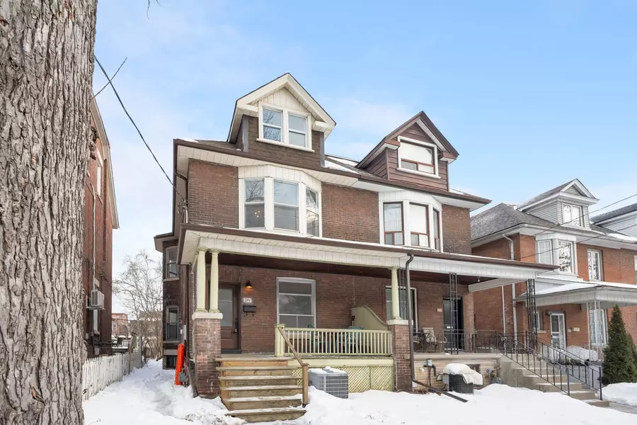 241 St Clarens AVE, Toronto C01, ON M6H 3W2