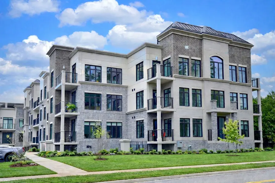 153 Wilson N/A #306, Hamilton, ON L9G 1N4