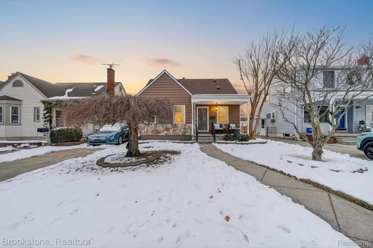 Dearborn, MI 48124,3530 Roosevelt ST