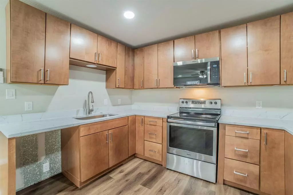 Fort Worth, TX 76107,4901 Curzon Avenue #105