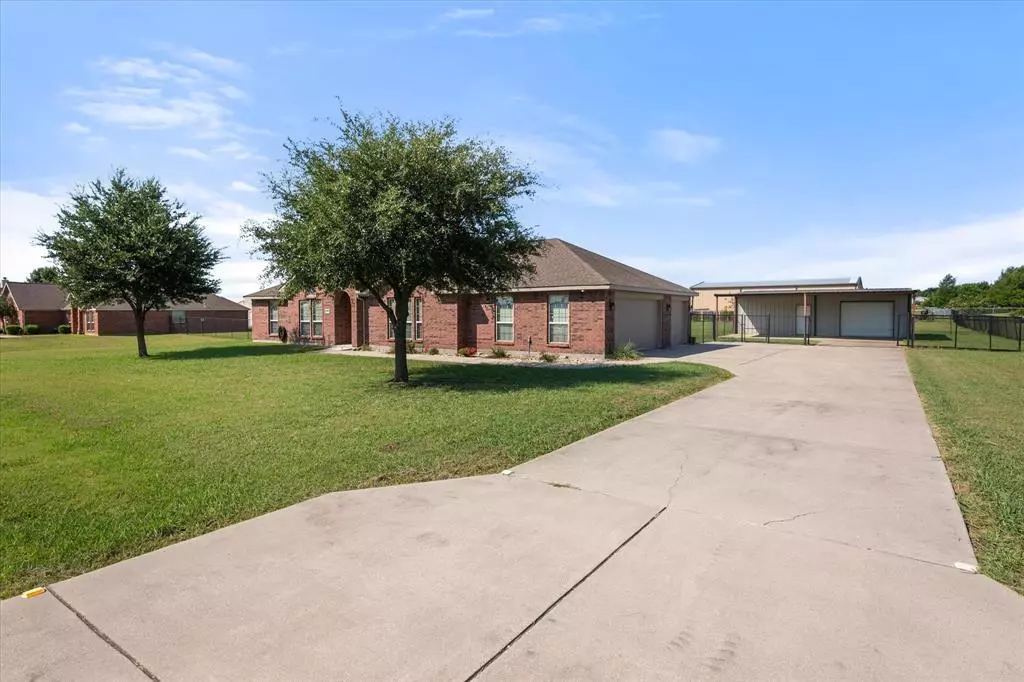 Venus, TX 76084,1117 Macadamia Street