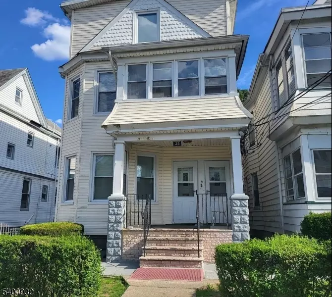 Passaic City, NJ 07055,25 Burgess Pl