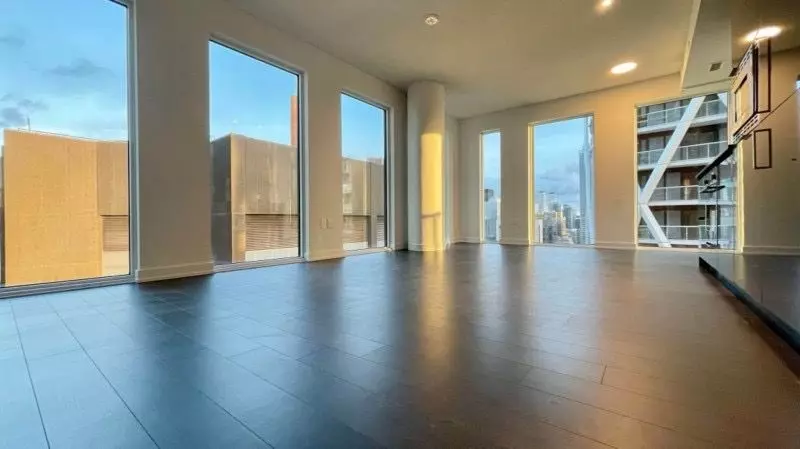 Toronto C01, ON M5T 0E2,238 Simcoe St ST #3104