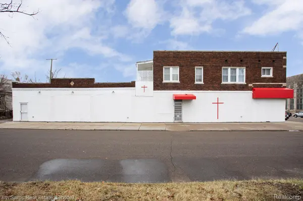 14105 KERCHEVAL ST, Detroit, MI 48215